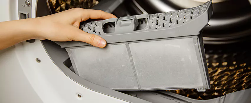 Signs Of A Clogged Dryer Lint Trap in Prunedale, California